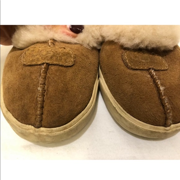 Kids UGG Slip-On - Picture 4 of 10